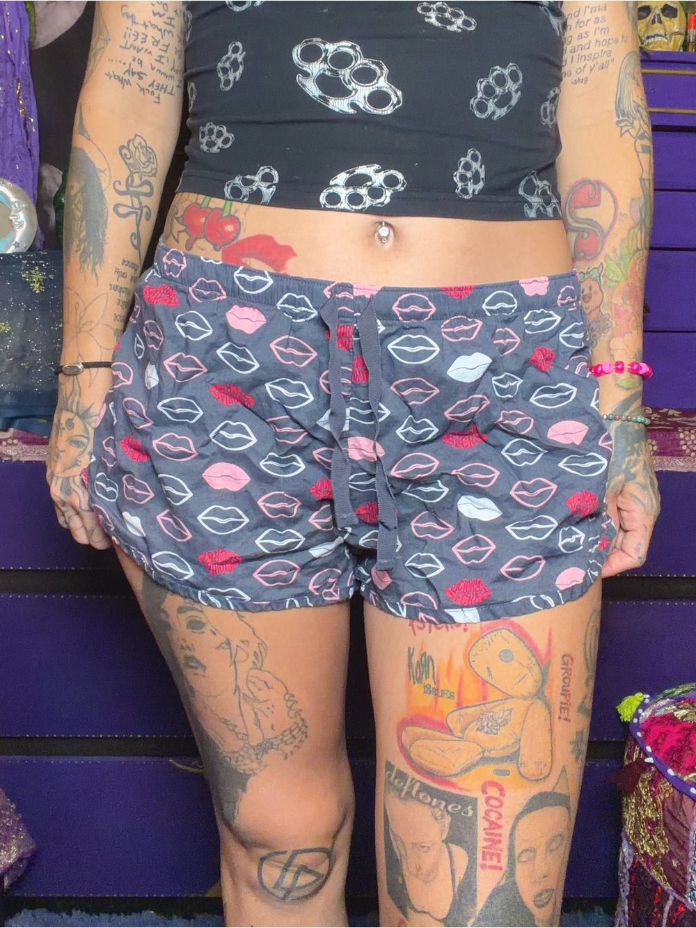 Victoria’s Secret Gray Cute Pajama Shorts Red Pink Kisses Lips Size Medium